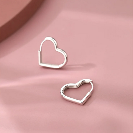 PENDIENTES DE ARO CON CORAZÓN (PAR) 